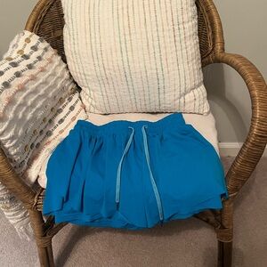 Super cute blue flowy shorts